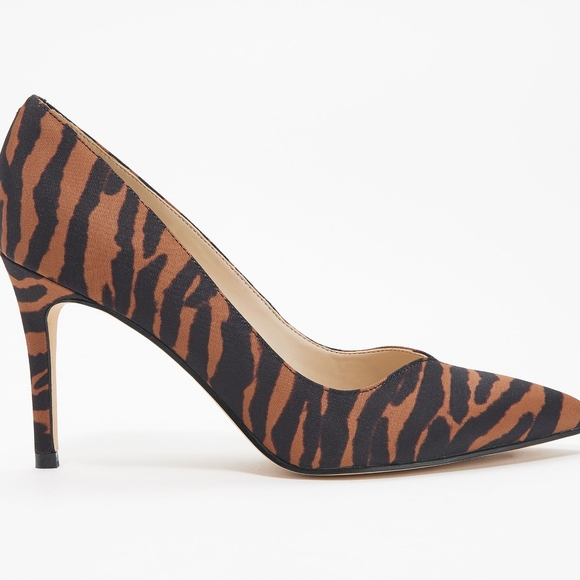 🎉 SALE Host Pick🎉 🤎Stunning Marc Fisher Animal Print Heel🤎 - Picture 2 of 8
